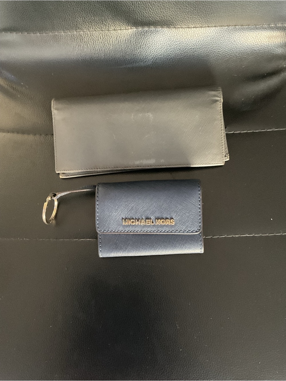 Low start Prada gray Leather Wallet and Micheal kors Set - Picture 2 of 6